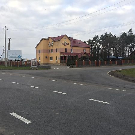 Podilskii Dvir Yakushintsy Luaran gambar