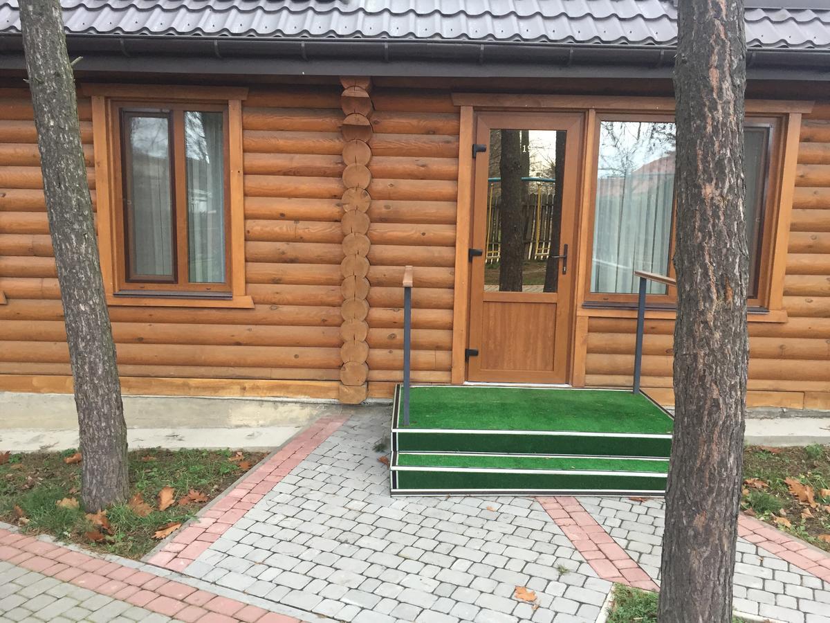 Podilskii Dvir Yakushintsy Luaran gambar