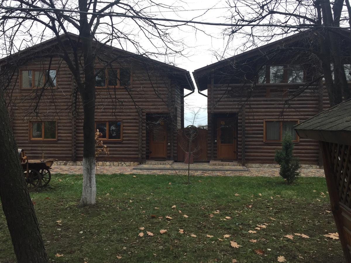 Podilskii Dvir Yakushintsy Luaran gambar